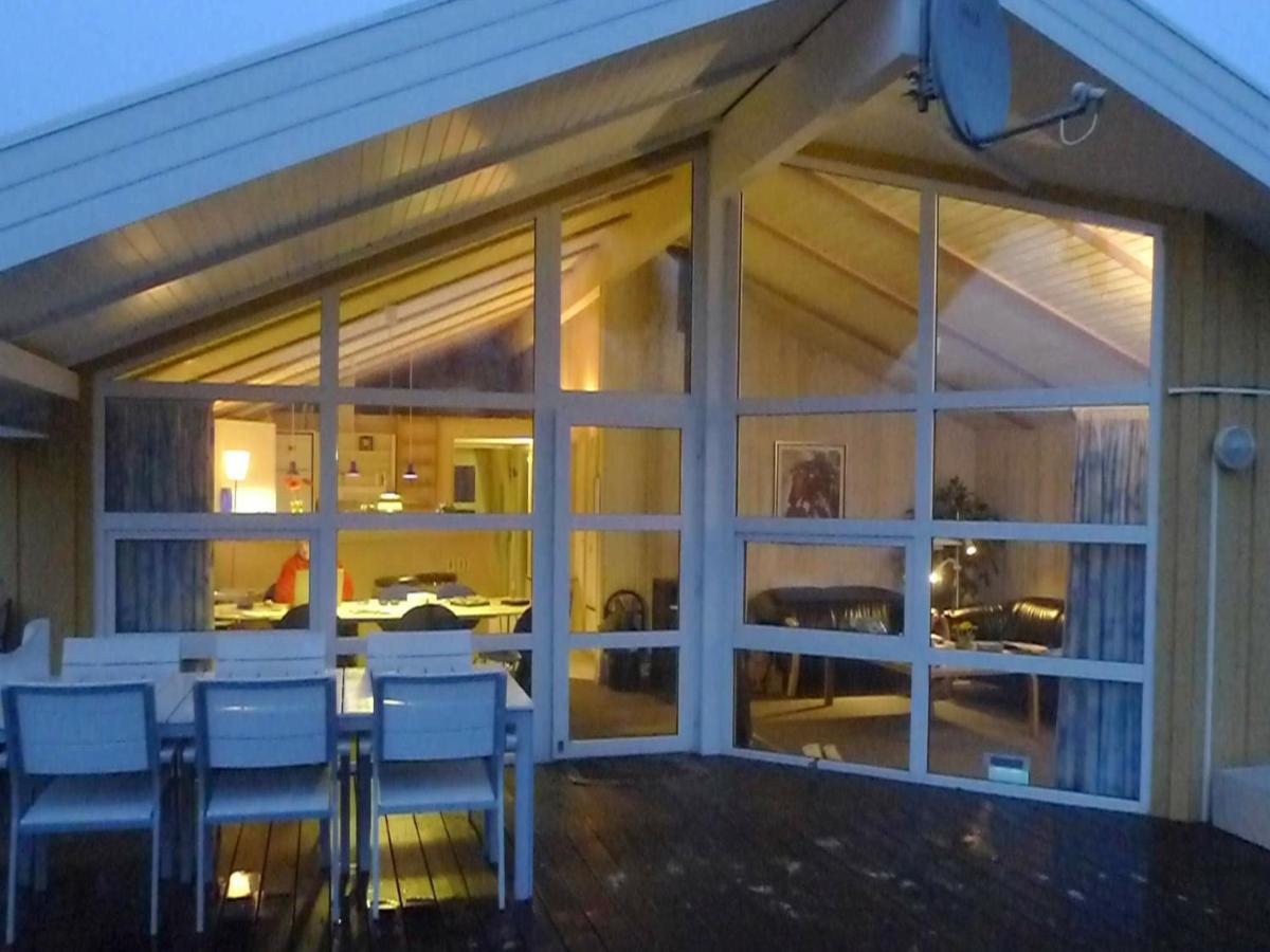 10 Person Holiday Home In Fan Фанё Экстерьер фото